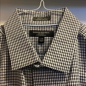 Banana Republic Men's Black and White Checkered Shirt